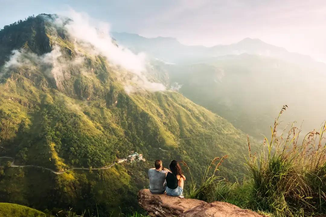 Mussoorie–Dhanaulti Honeymoon Tour Package