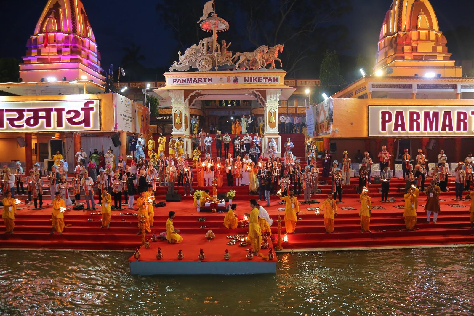 Rishikesh Ganga Aarti & Temple Darshan Tour