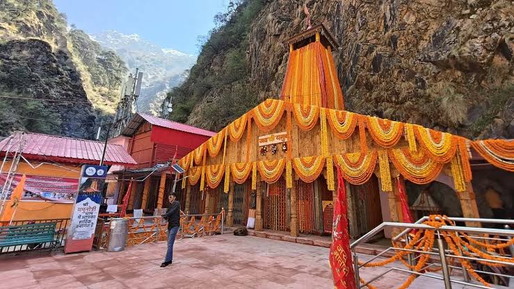 Chardham Yatra by Helicopter Package