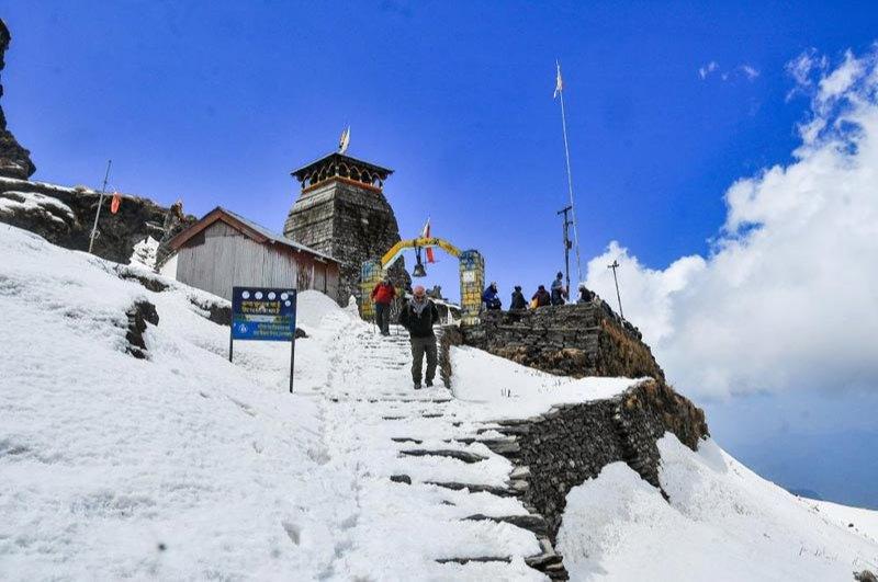 Deoria Tal – Chopta Trek Adventure Package