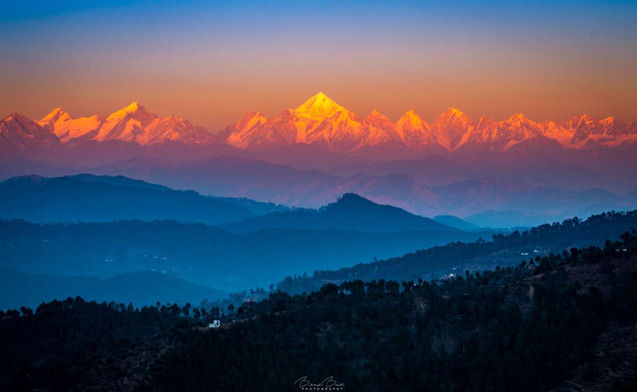 Kausani Hill Station Tour Package