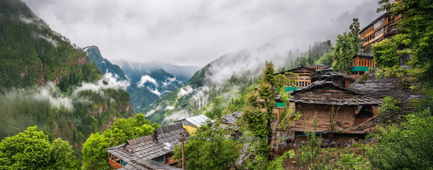 Kedarnath temple with snow-capped Himalayan peaks